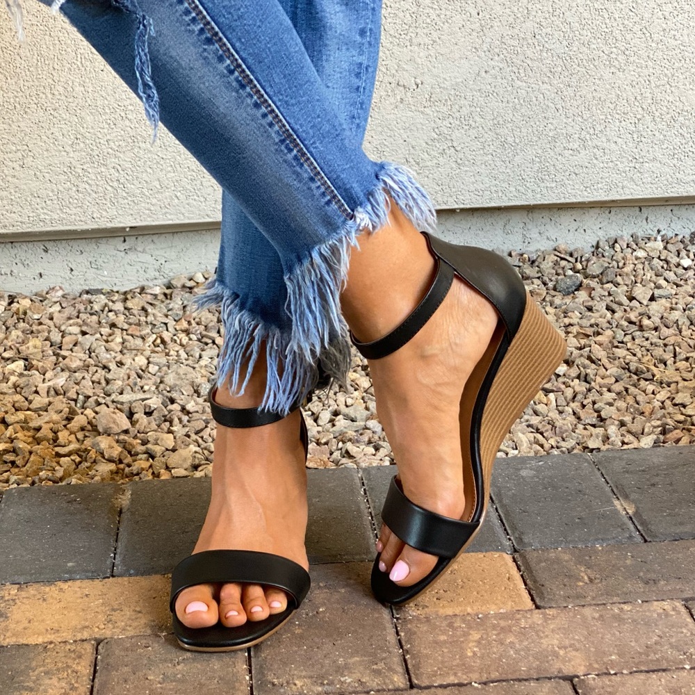 Black Summer Leather Kitten Heel Wedge Sandal - Picture 13 of 13